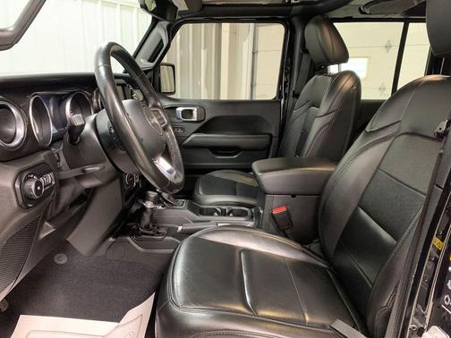 2021 Jeep Wrangler Unlimited Sahara Altitude