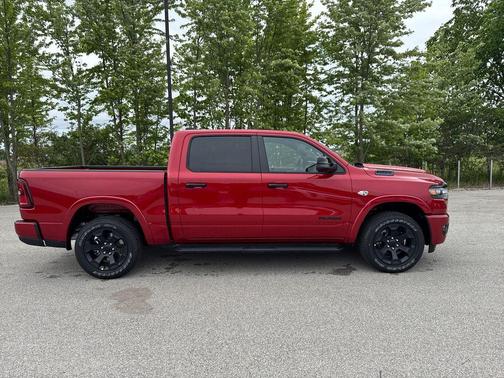Molten Red Pearlcoat 2026 RAM 1500 Big Horn/Lone Star