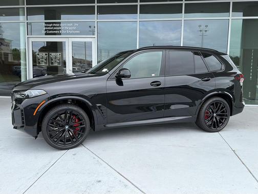 Black Sapphire Metallic 2026 BMW X5 sDrive40i