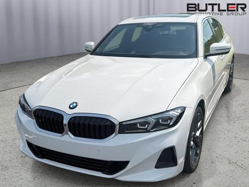Alpine White 2025 BMW 330 330i