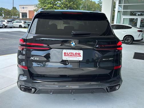 2026 BMW X5 sDrive40i