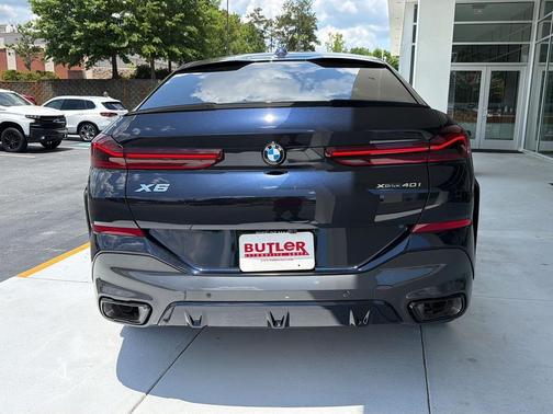 Carbon Black Metallic 2027 BMW X6 xDrive40i