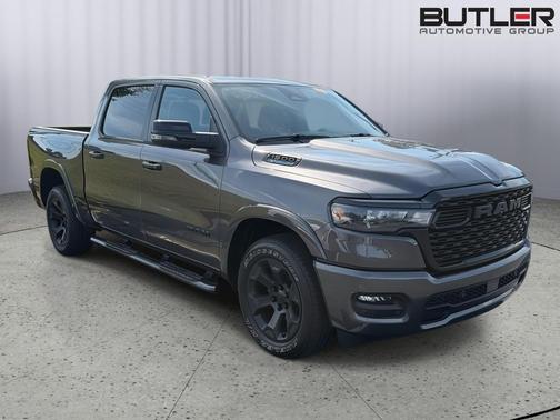 Granite Crystal Metallic Clearcoat 2025 RAM 1500 Big Horn/Lone Star