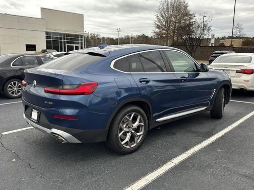 2023 BMW X4 xDrive30i
