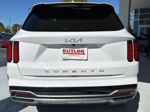 2022 Kia Sorento SX