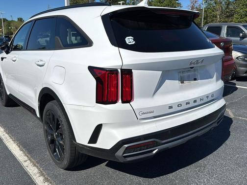 2022 Kia Sorento SX