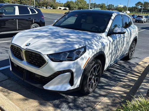 2025 BMW X2 xDrive28i