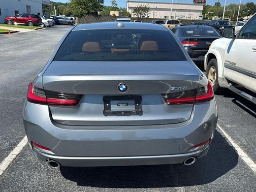 2023 BMW 330 330i