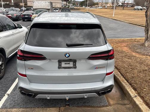 2024 BMW X5 M60i