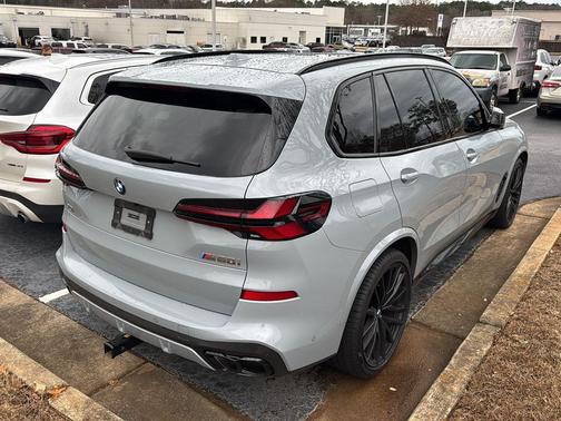 2024 BMW X5 M60i