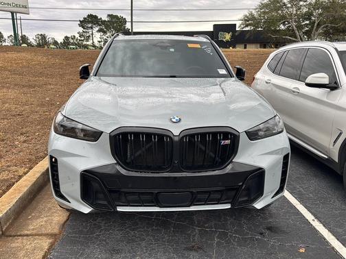 2024 BMW X5 M60i