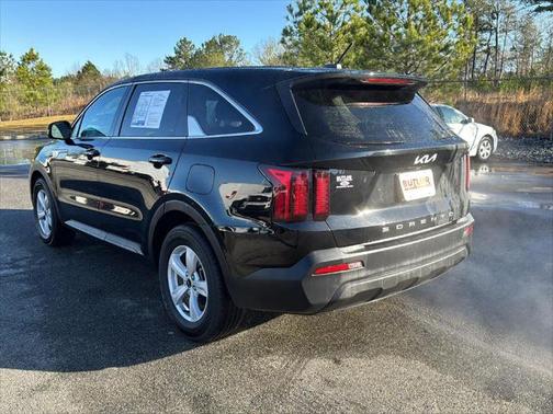 2022 Kia Sorento LX