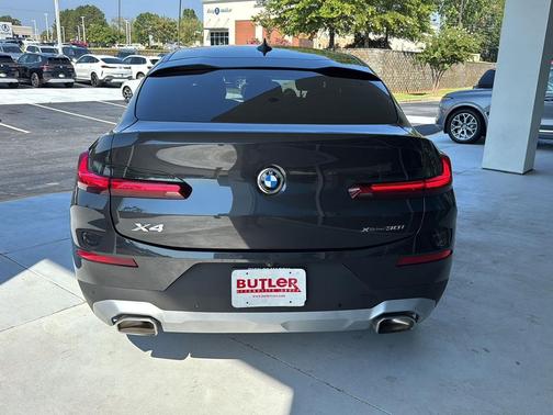 2024 BMW X4 xDrive30i