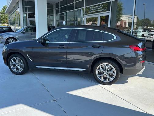 2024 BMW X4 xDrive30i