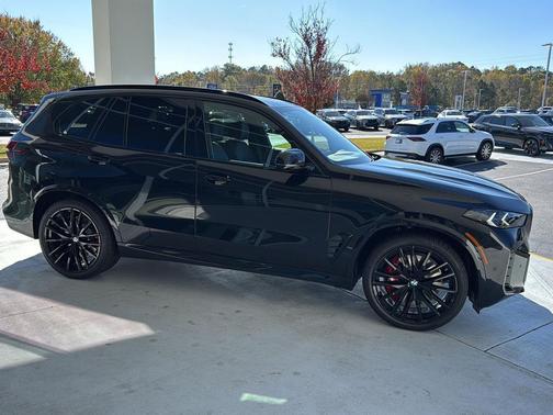 2026 BMW X5 M60i