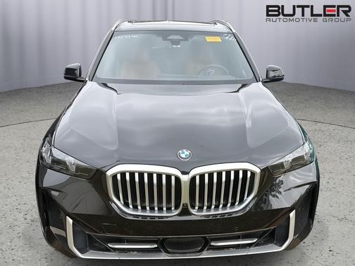 Black Sapphire Metallic 2024 BMW X5 xDrive40i