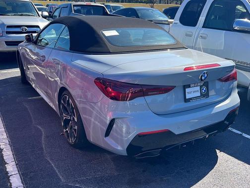 2025 BMW M440 i