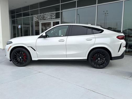2026 BMW X6 xDrive40i