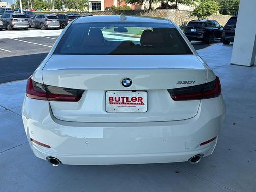 2025 BMW 330 i