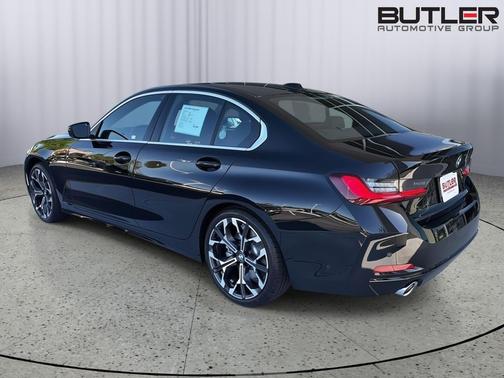 Jet Black 2025 BMW 330 330i