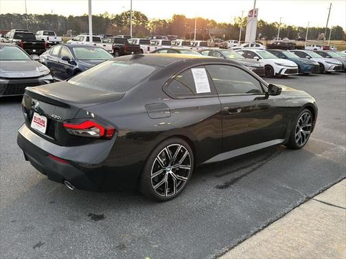 2023 BMW 230 i