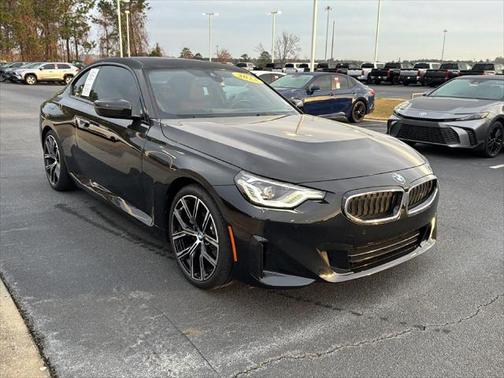2023 BMW 230 i
