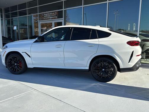 2026 BMW X6 M60i
