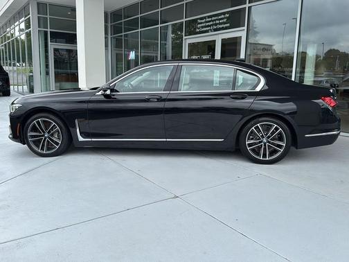 2020 BMW 750 i xDrive