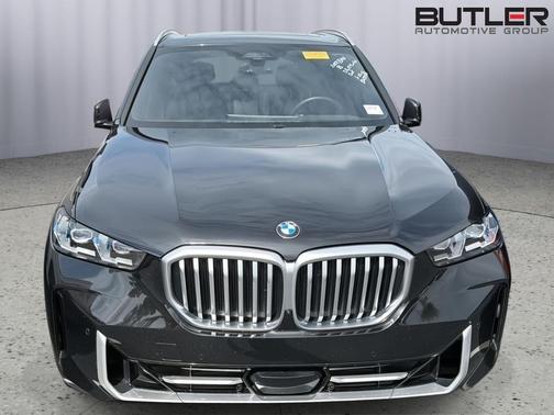 Black Sapphire Metallic 2024 BMW X5 sDrive40i