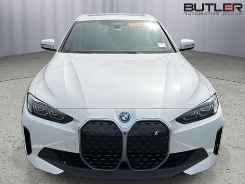 Mineral White Metallic 2024 BMW i4 Gran Coupe eDrive40