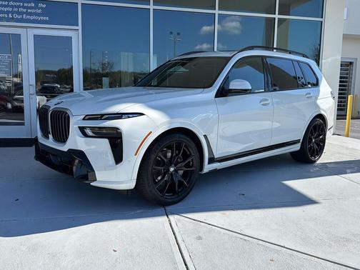 2024 BMW X7 xDrive40i
