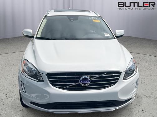 Ice White 2016 Volvo XC60 T5 Drive-E Premier