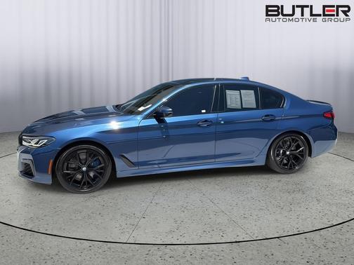 Phytonic Blue Metallic 2021 BMW M550 i Xdrive