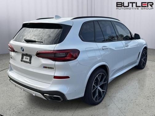 2023 BMW X5 M50i