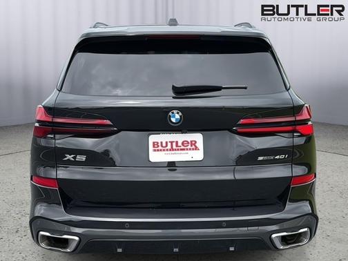 Black Sapphire Metallic 2025 BMW X5 sDrive40i