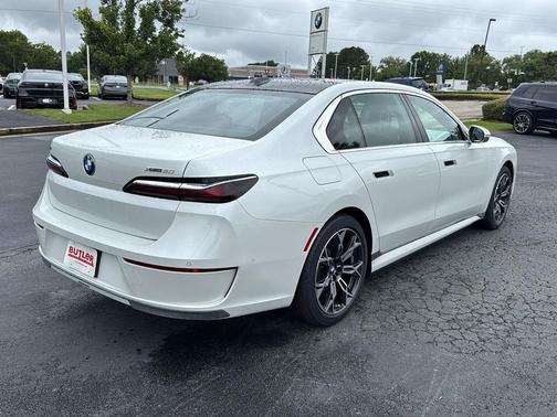 2025 BMW i7 xDrive60