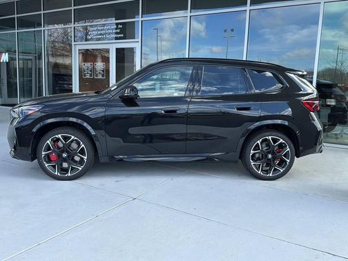 Black Sapphire Metallic 2026 BMW X1 M35i