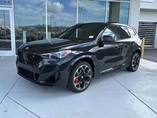 Black Sapphire Metallic 2026 BMW X1 M35i