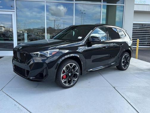 Black Sapphire Metallic 2026 BMW X1 M35i