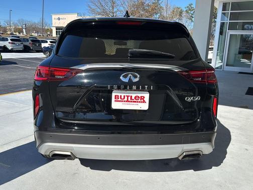 2022 INFINITI QX50 PURE