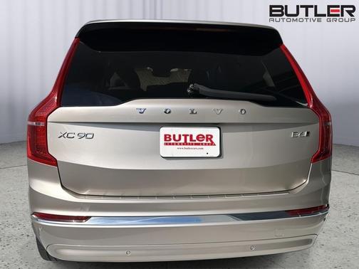 2024 Volvo XC90 B6 Plus Bright Theme 7-Seater