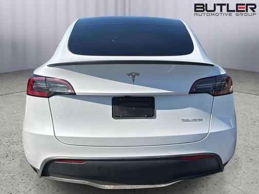 2023 Tesla Model Y Performance Dual Motor All-Wheel Drive