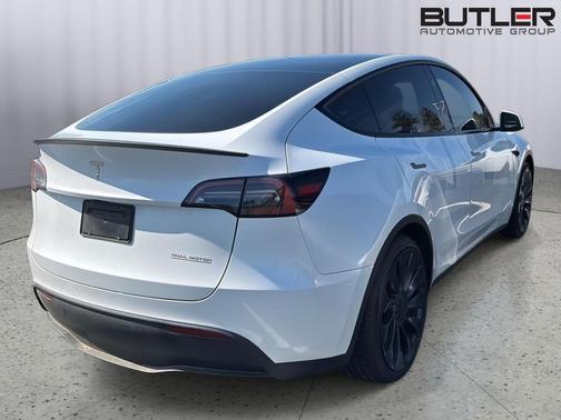 2023 Tesla Model Y Performance Dual Motor All-Wheel Drive