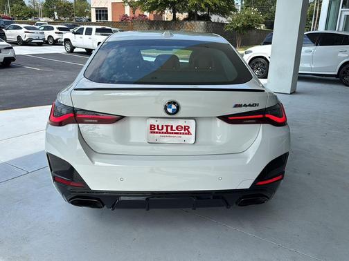 2023 BMW M440 i