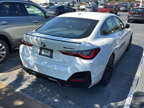 2023 BMW M440 i