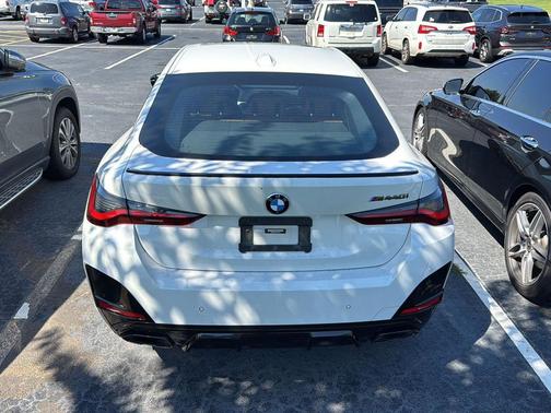 2023 BMW M440 i