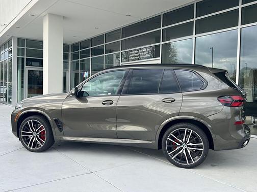 Manhattan Green Metallic 2026 BMW X5 sDrive40i