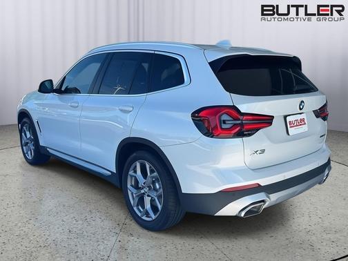 Mineral White Metallic 2022 BMW X3 sDrive30i