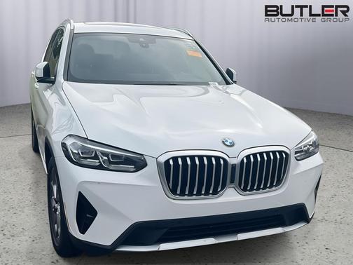 Mineral White Metallic 2022 BMW X3 sDrive30i