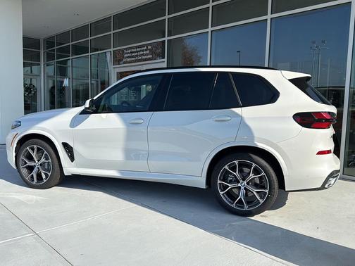 2026 BMW X5 sDrive40i